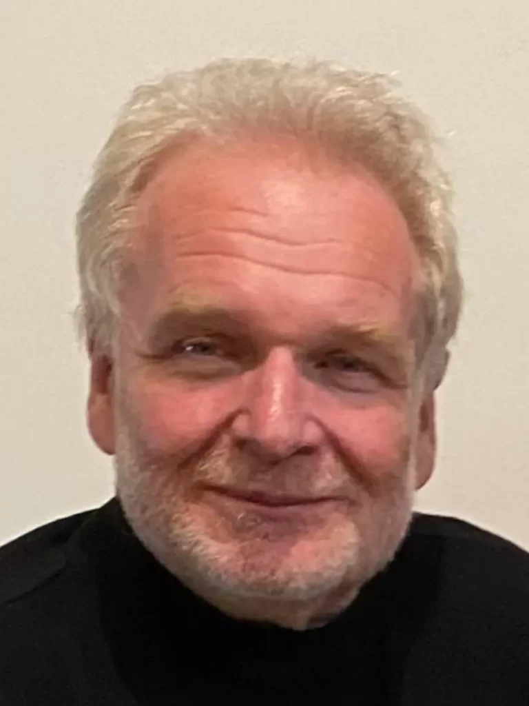 Das Bild zeigt das Portrait von Herrn Böttger.